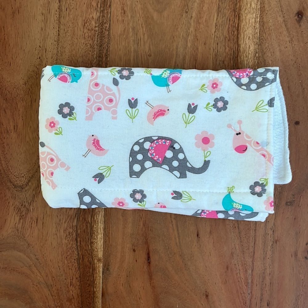 👶 Handcrafted Diaper Changing Cloth/Burp Cloth - Picture 5 of 9